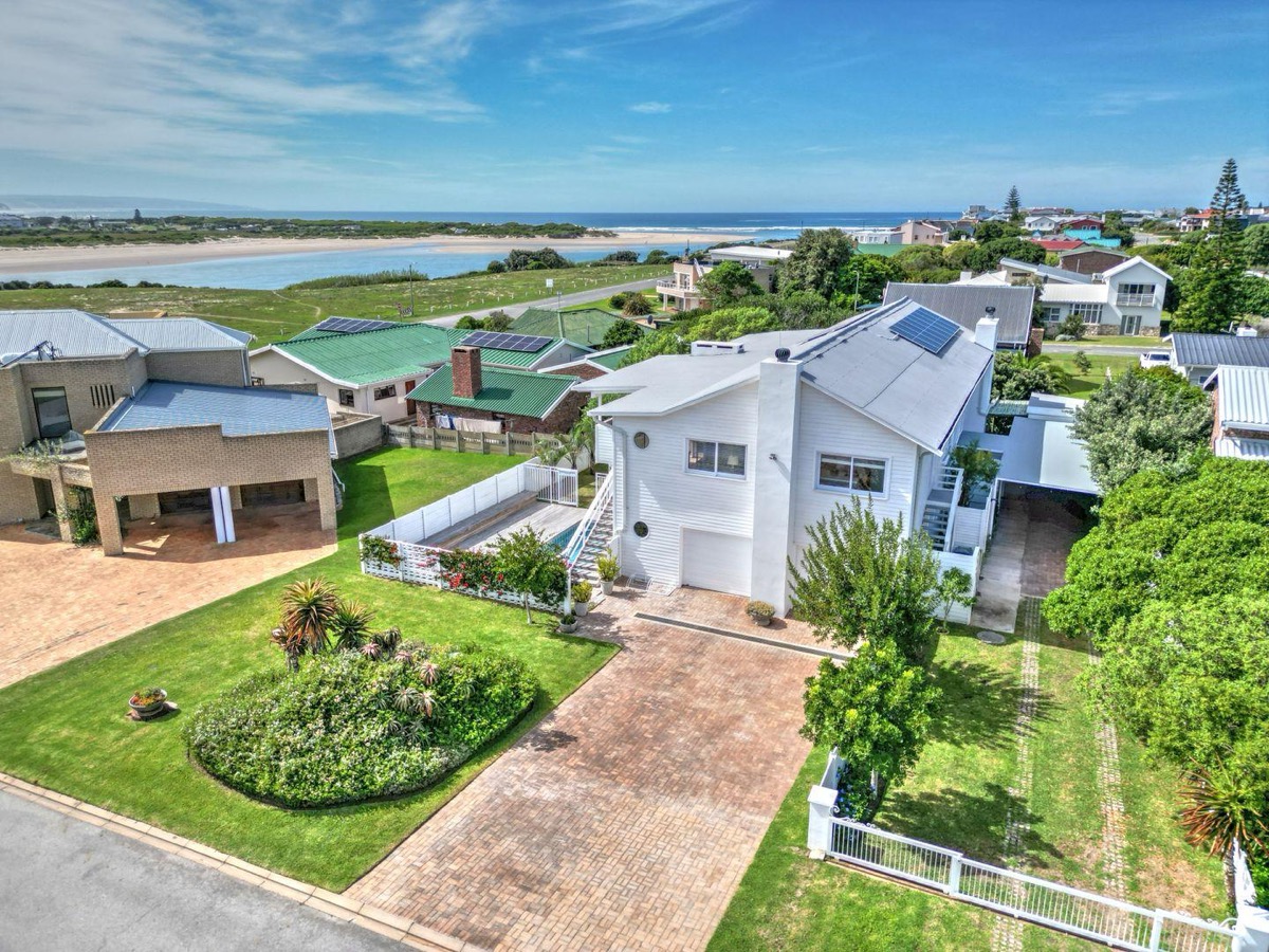 White Penguin vakansiehuis lugaansig in Stilbaai