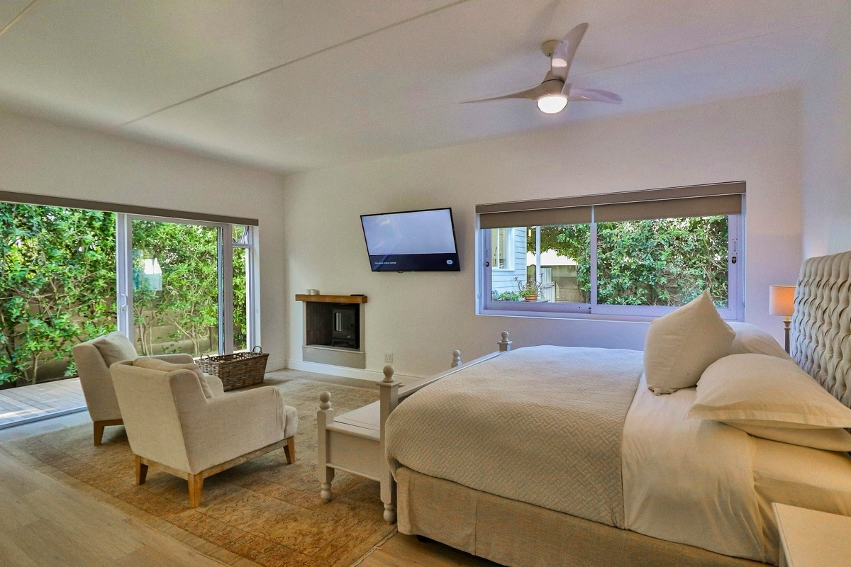 Tweede slaapkamer by White Penguin