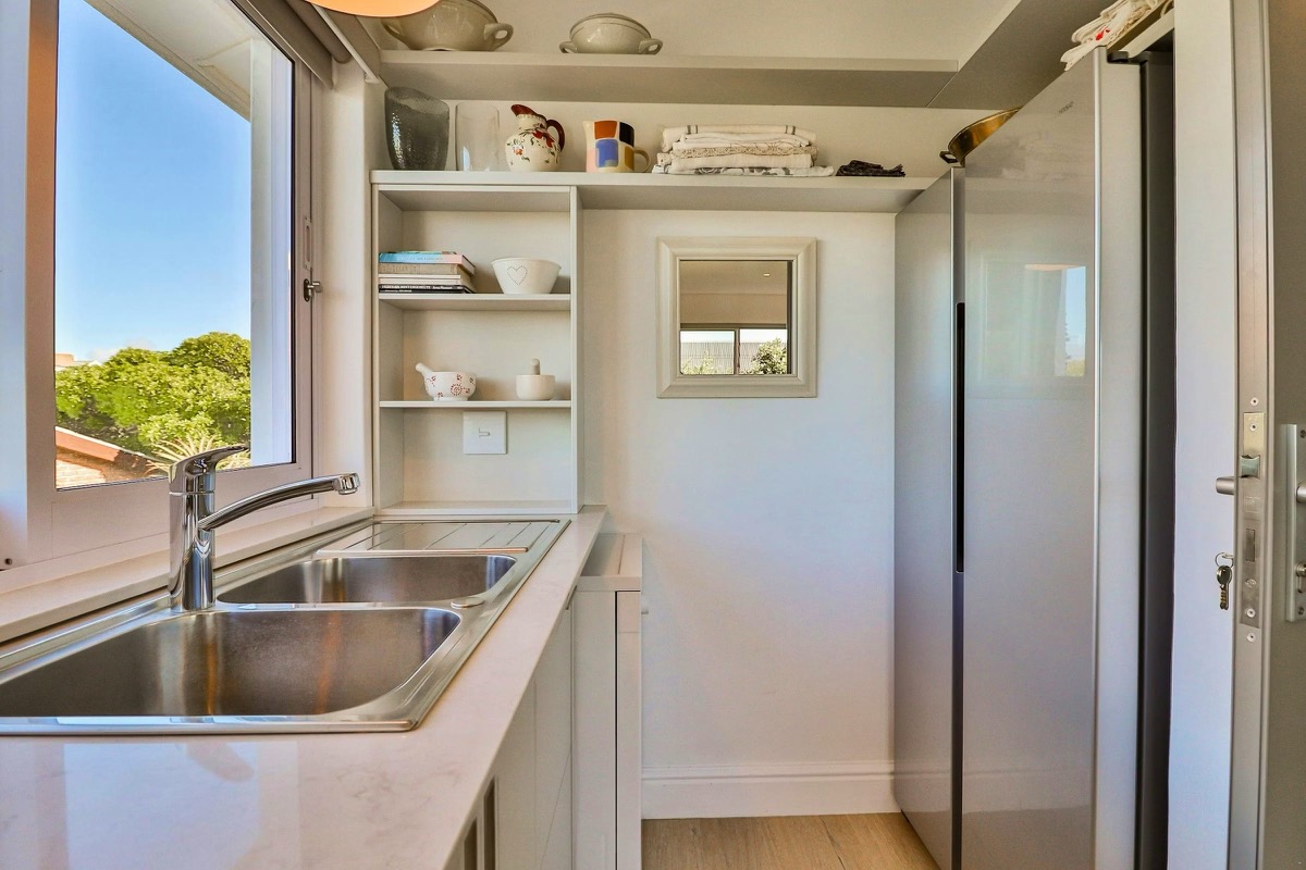 Kombuis met tuinuitsig