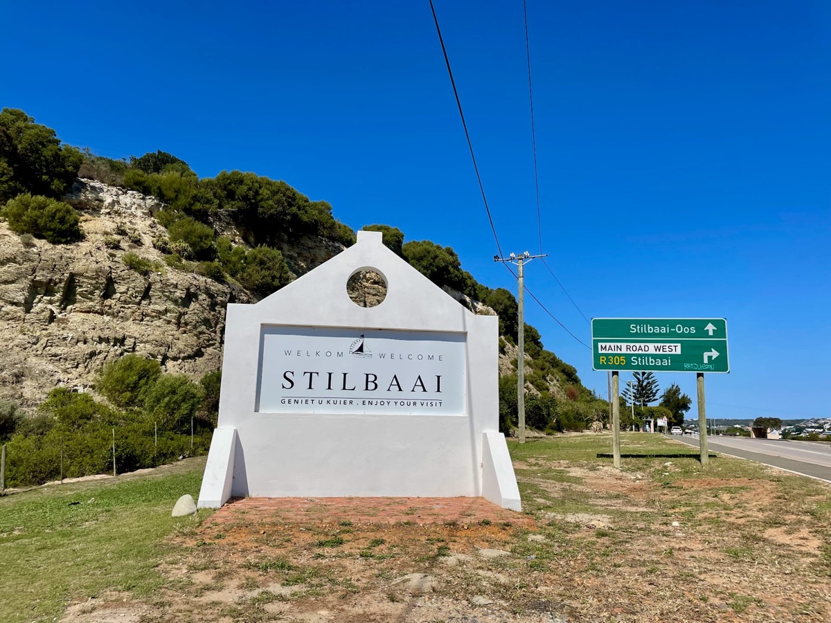 Stilbaai dorp welkomsbord